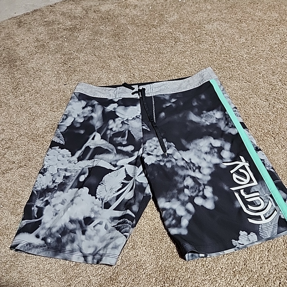 Hurley Board Shorts Mens 36 Black Floral Swimming Trunks No Liner Phantom